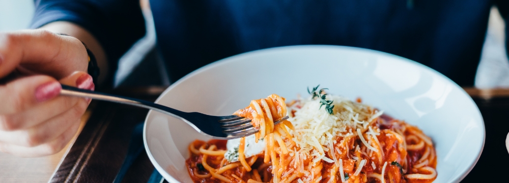 Does Dehydration Make You Eat More Carbs?